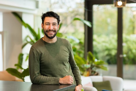 A business growth consultant, ready to answer your inbound CRM platform related questions